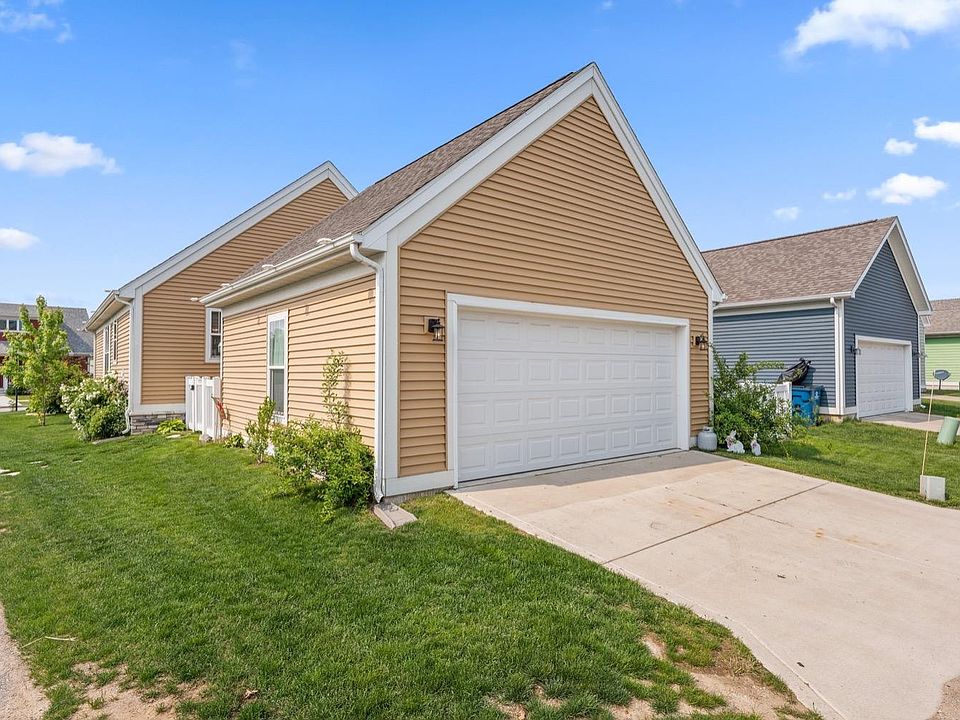 2nd image of 328 Clifford Way