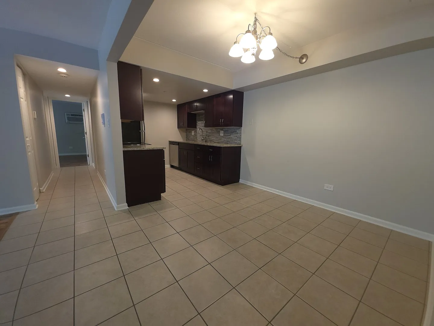 2 bed, 1200 sqft, $1,995 — Photo 2