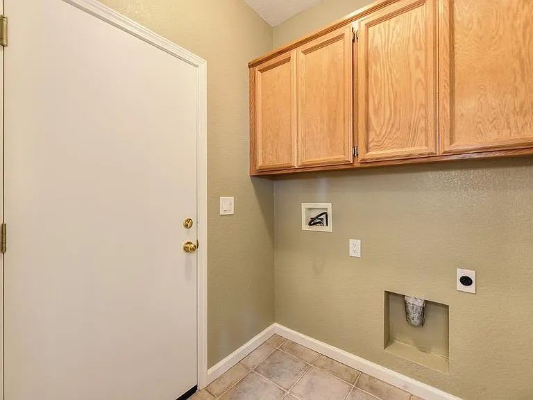 3625 Poppy Hill Way — Photo 12