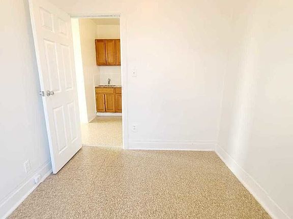 5th image of 3642 Holland Ave #11