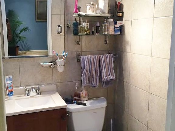 5th image of 10748 77th St