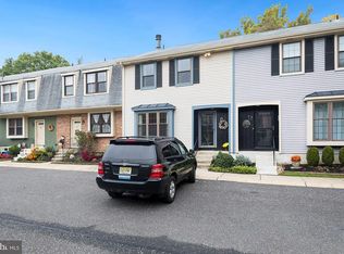 25 Crofton Cmns, Cherry Hill, NJ 08034