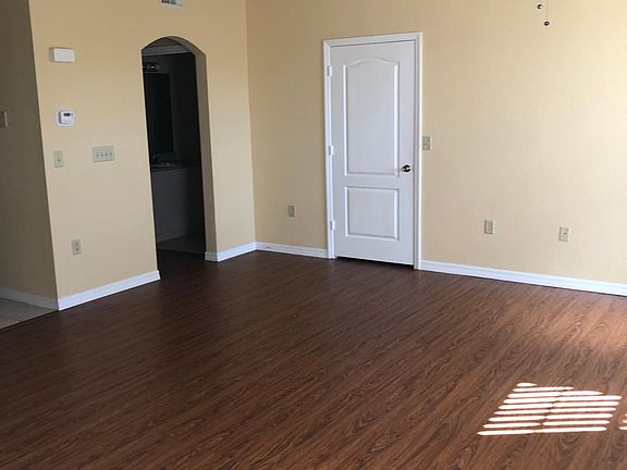 5th image of 118 SW Peacock Blvd APT 104