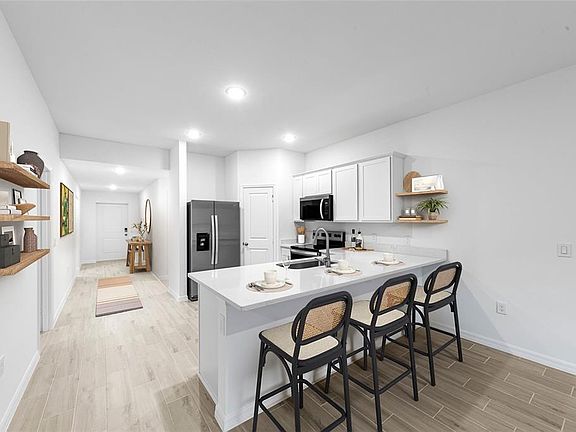 7th image of this home
