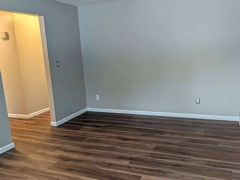 1121 Poplar St — Photo 18
