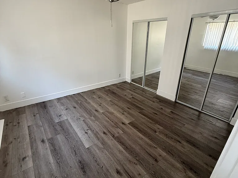 6922 Hazeltine Ave #4 — Photo 9