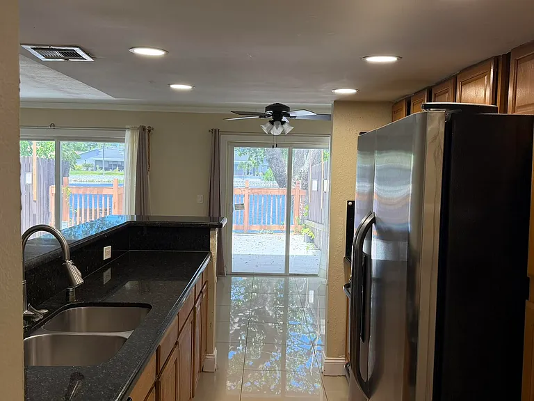 1114 NW 79th Dr — Photo 8