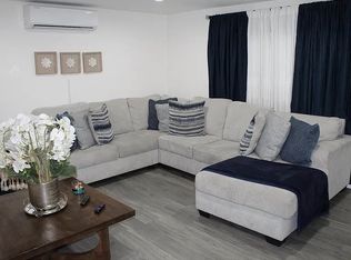 10 Marilyn Ct FLOOR 1, West Babylon, NY 11704