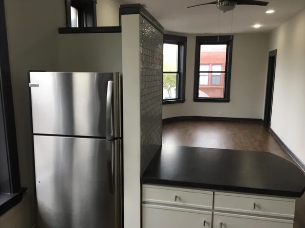 2001 N Oakley Ave #2F, Chicago, IL 60647