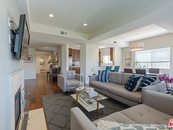 5th image of 13004 Valleyheart Dr APT 301