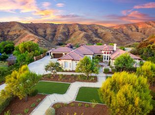 932 Sunset Hills Ln, Redlands, CA 92373