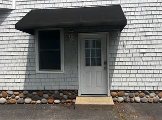 493 Broadway #B, Newport, RI 02840