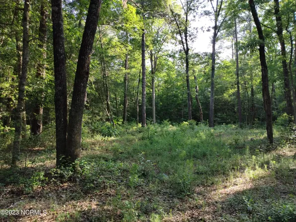 207 Hillcrest Road, Whiteville, NC 28472