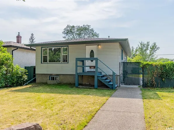 1300 Aberdeen STREET, Regina, SK S4T 5K2