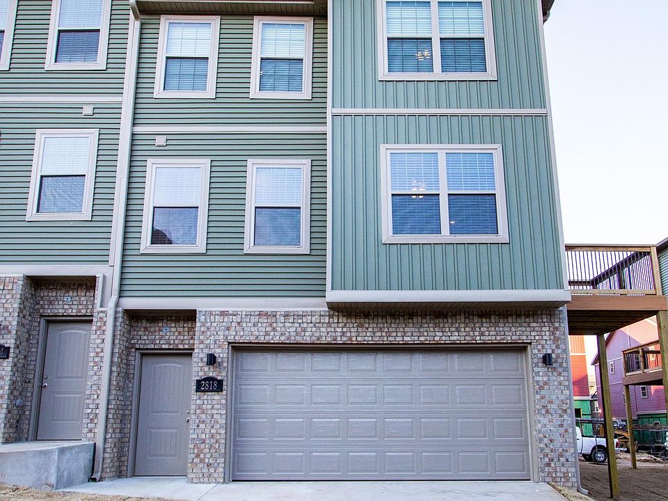 1st image of 2818 W Auburn Dr