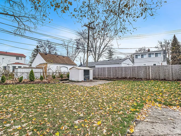 1849 Cambridge Rd — Photo 9