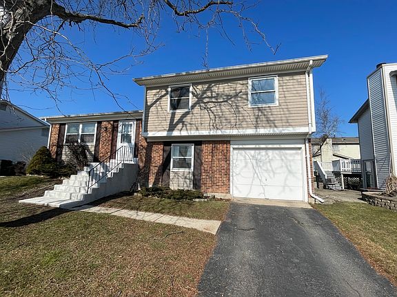 2nd image of 1330 Rock Cove Ct