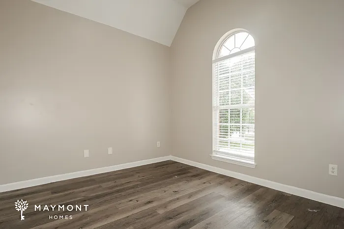 8441 Shady Elm Dr — Photo 13