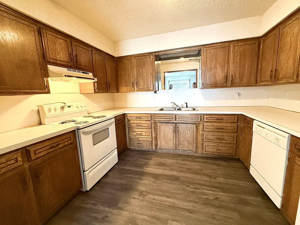 517 A St NW #2