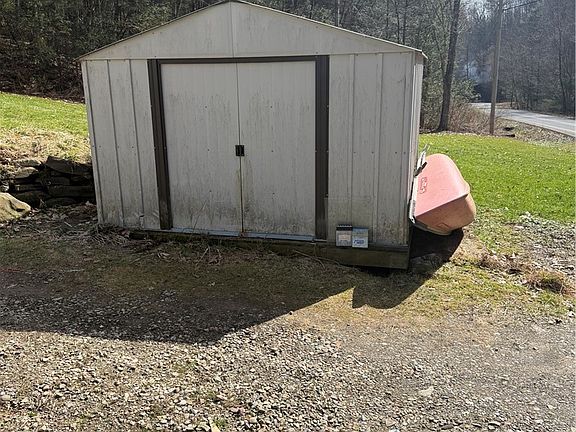 5th image of 4150 Wilson Hollow Rd