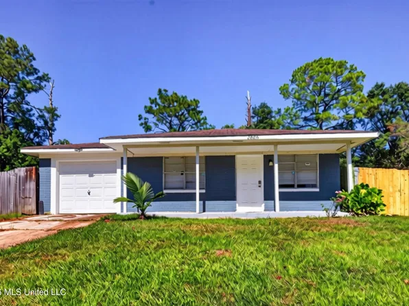 3825 Jody St, Moss Point, MS 39562