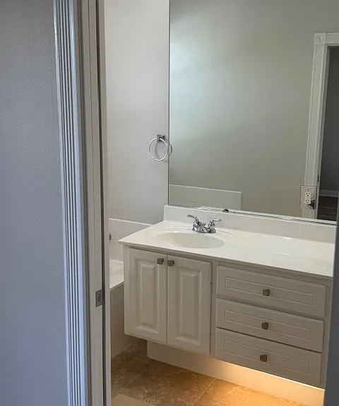 1547 Napoli Dr — Photo 23