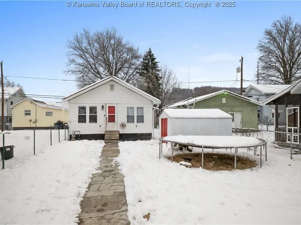 151 1/2 10th Ave, South Charleston, WV 25303