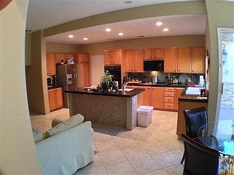 Kitchen, breakfast nook and family room