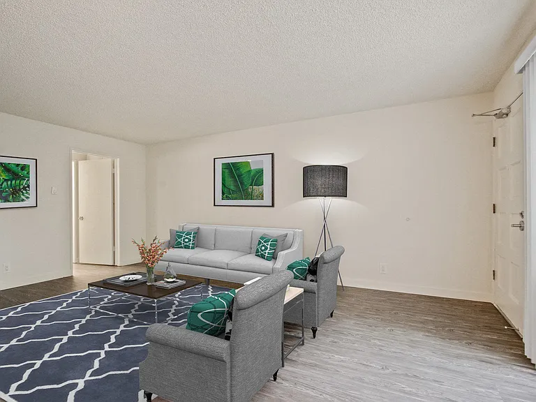3749 McLaughlin Ave. — Photo 8
