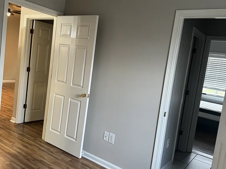 1005 Southwood Dr #6 — Photo 6