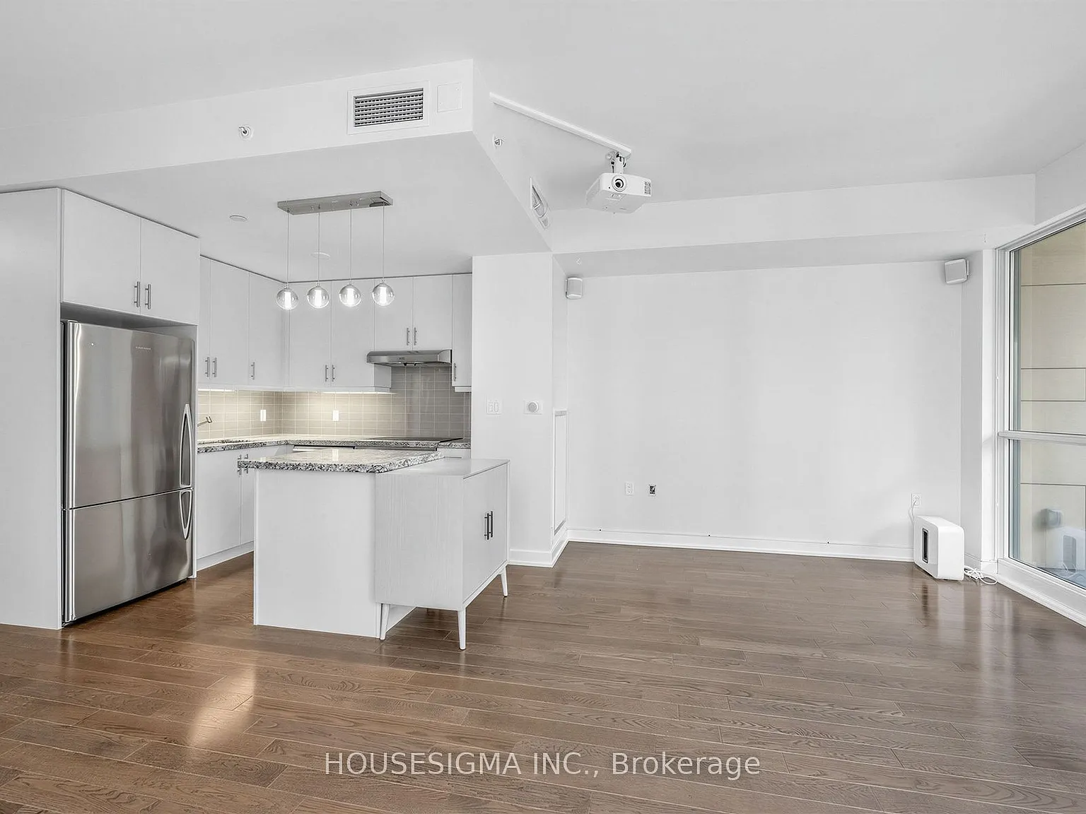 2 bed, $3,600 — Photo 3