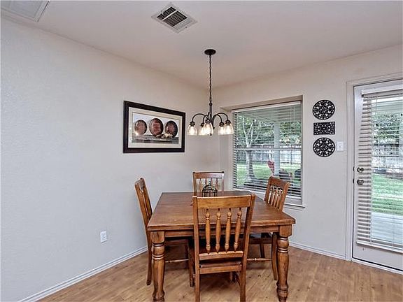 5th image of 2717 Greenlee Dr