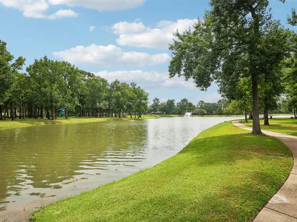14326 Chartley Falls Dr, Houston, TX 77044