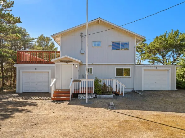 26580 David Ave, Rockaway Beach, OR 97136