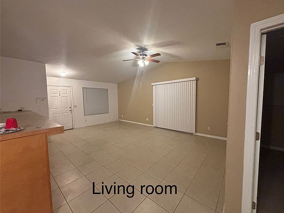 2nd image of 704 Illinois Ave