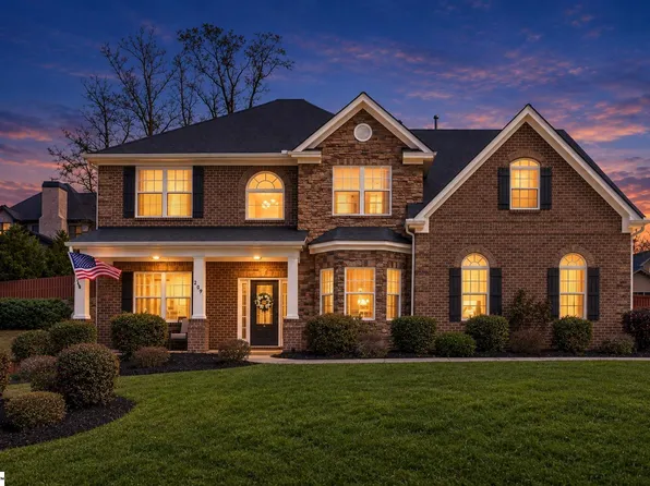 209 Tuscany Falls Dr, Simpsonville, SC 29681