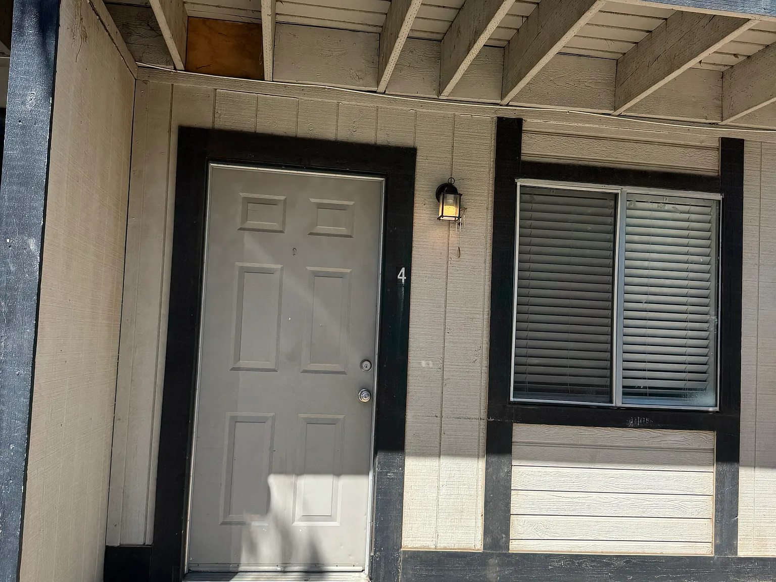 2 bed, 1.5 bath, $1,800 — Photo 1