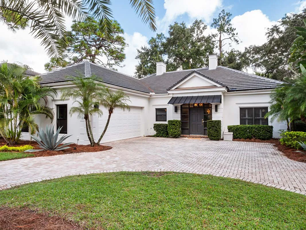 4 bed, 2890 sqft, $10,000 — Photo 3