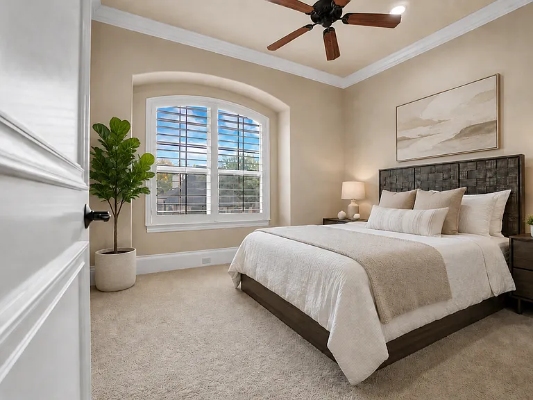 Guest bedroom