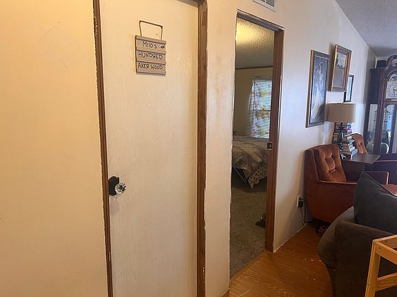 2nd image of 2109 W 17th St