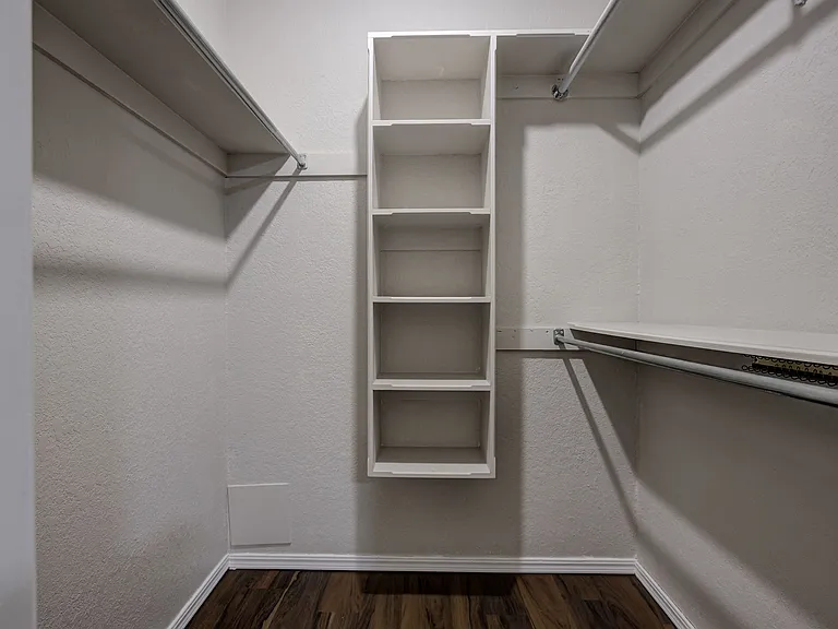 605 Springwood St — Photo 15
