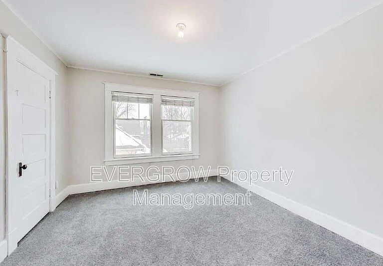 945 Woodruff Place Middle Dr #4 — Photo 24