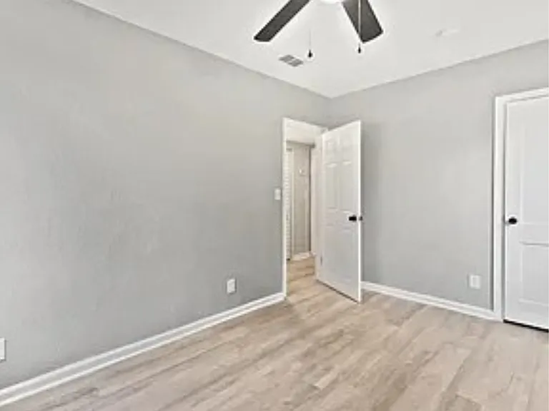 3336 Myra St — Photo 9