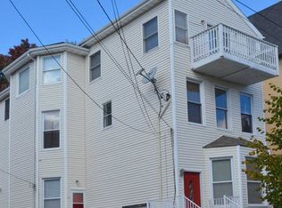 82 Edgewater Pl #3, Edgewater, NJ 07020