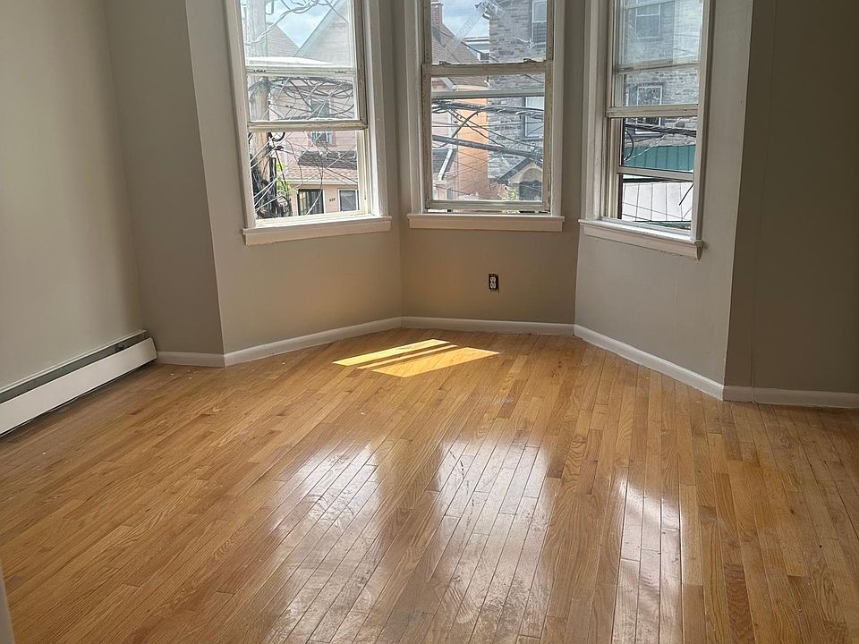 1st image of 529-531 N 4th St #3