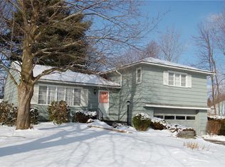 11 Colony Dr, Cortland, NY 13045
