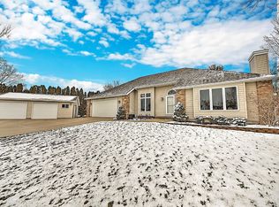 4303 Virg Ct, Center Point, IA 52213