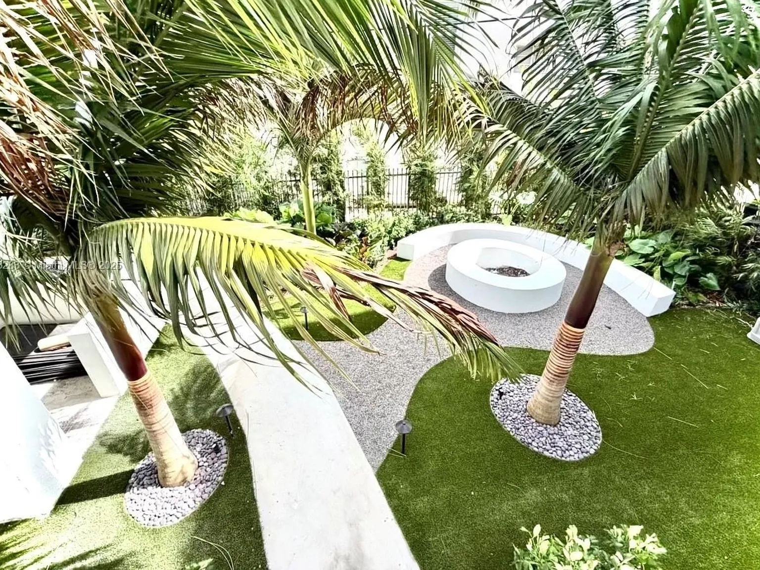 1 bed, $3,350 — Photo 3