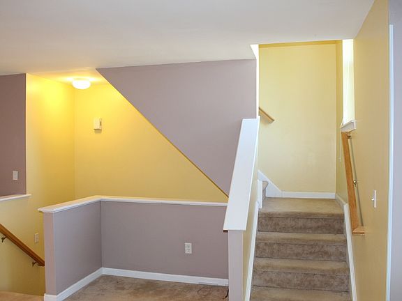 4th image of 11 Mannions Ln APT 6