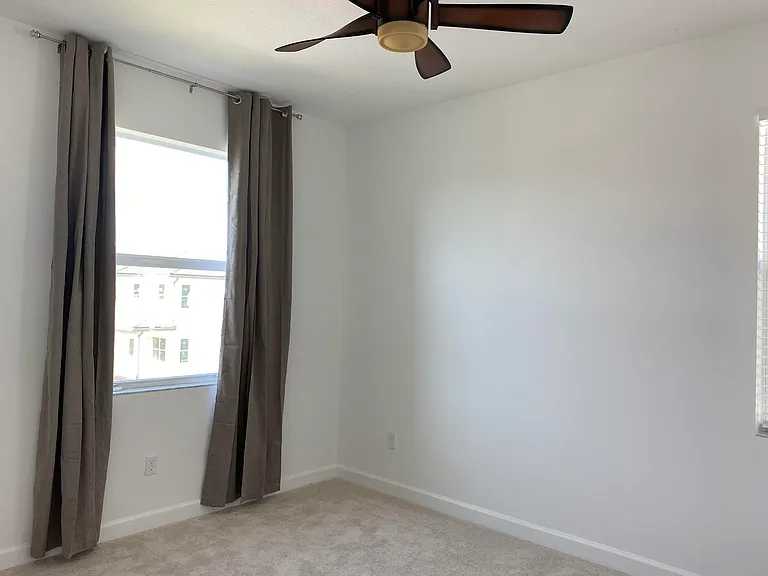9001 Zevon Ct — Photo 17